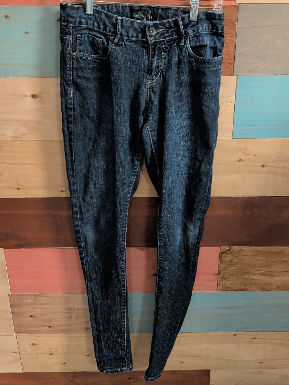 High-Rise Black Skinny Jeans with Stretch